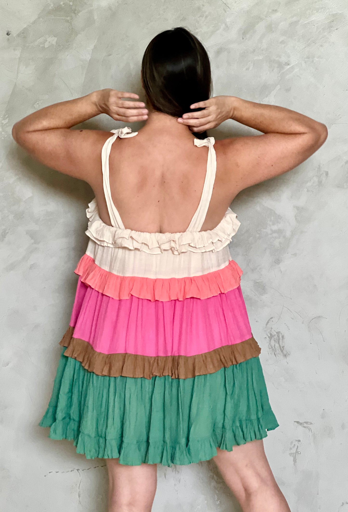 COLORED RUFFLED SHORT DRESS