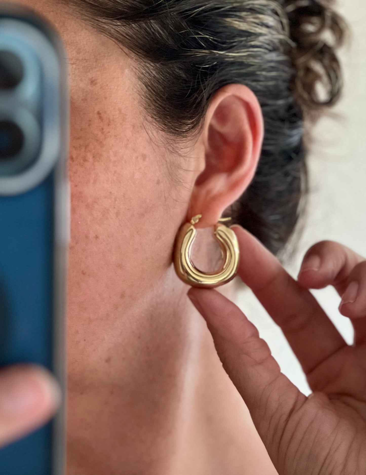 GOLDEN HOOPS