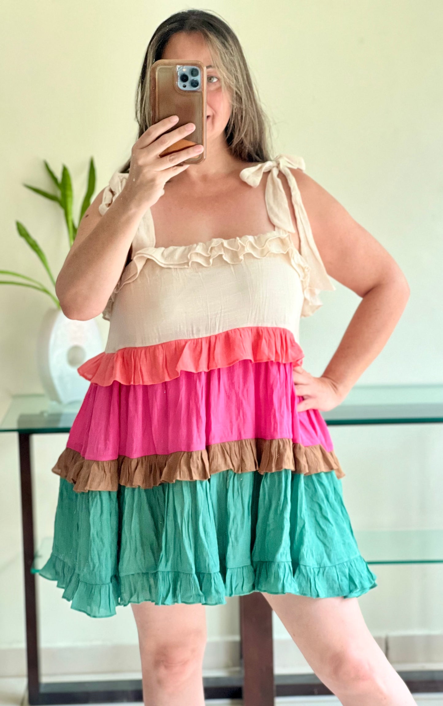 COLORED RUFFLED SHORT DRESS