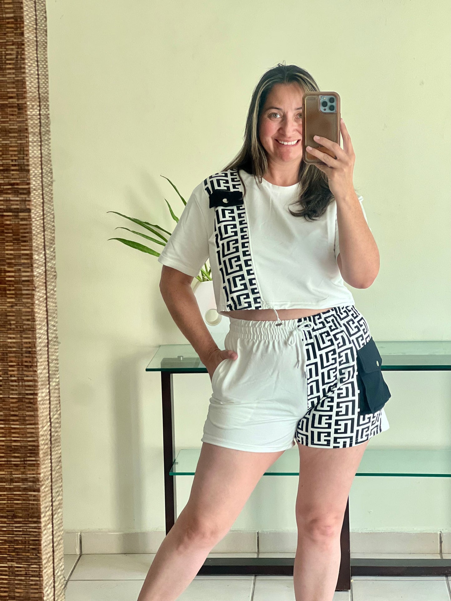 SET BLACK AND IVORY