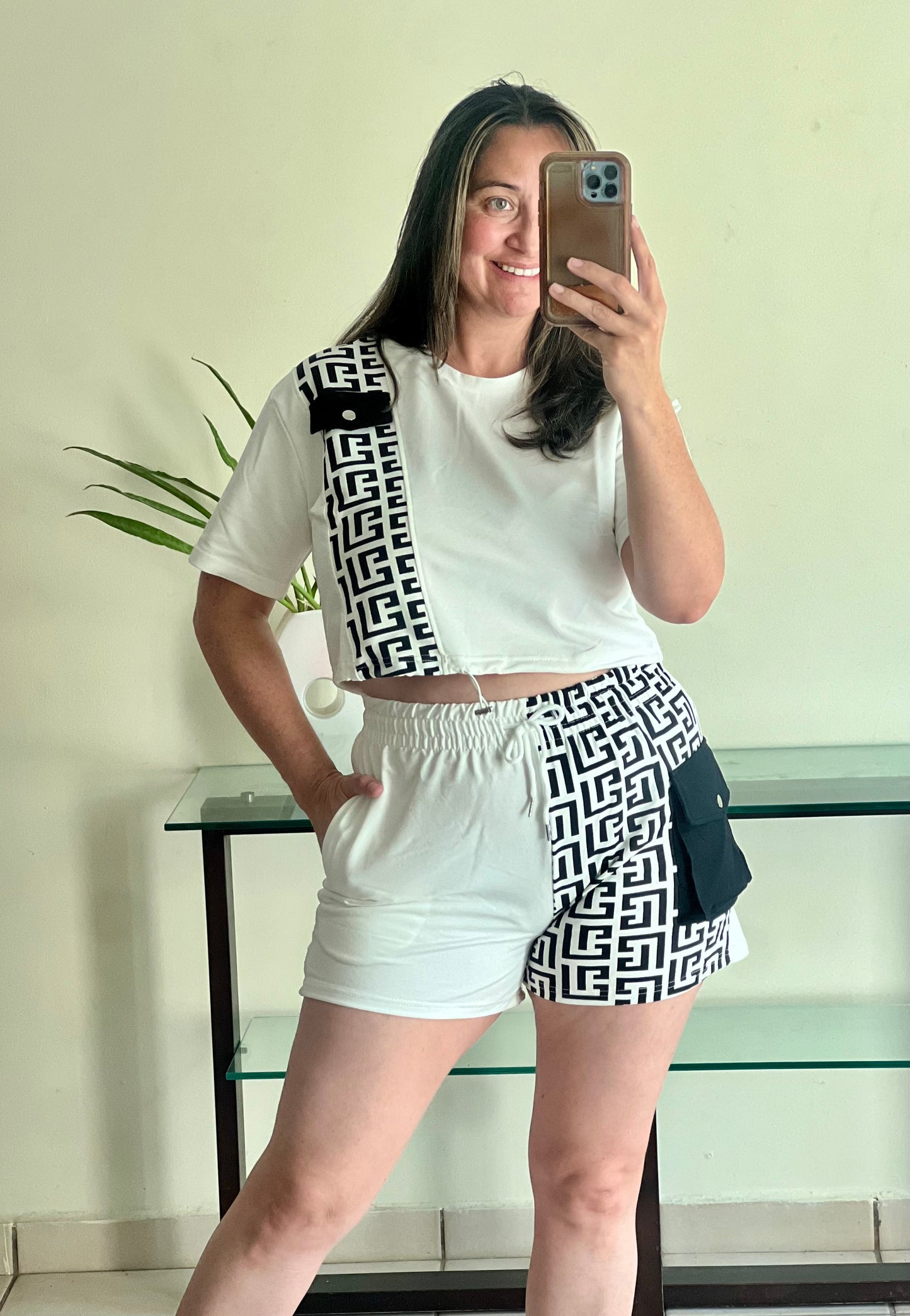 SET BLACK AND IVORY
