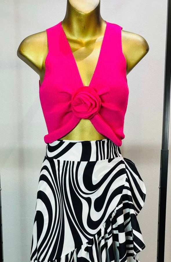 FUCHSIA TOP CON FLOR 🌺 EN EL CENTRO