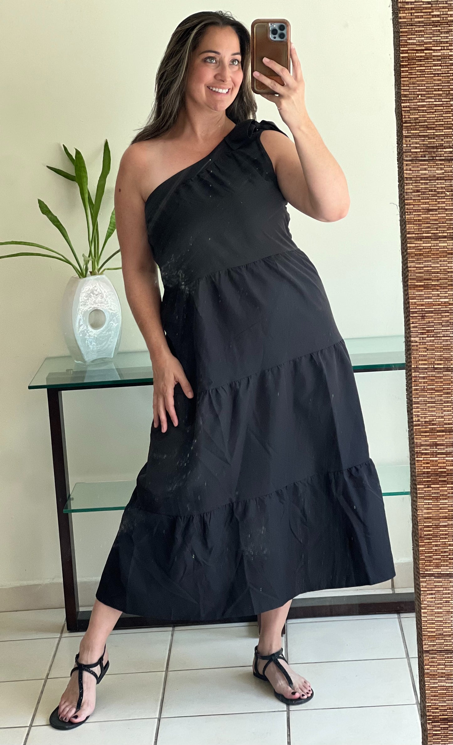 ONE SHOULDER BLACK MAXI DRESS