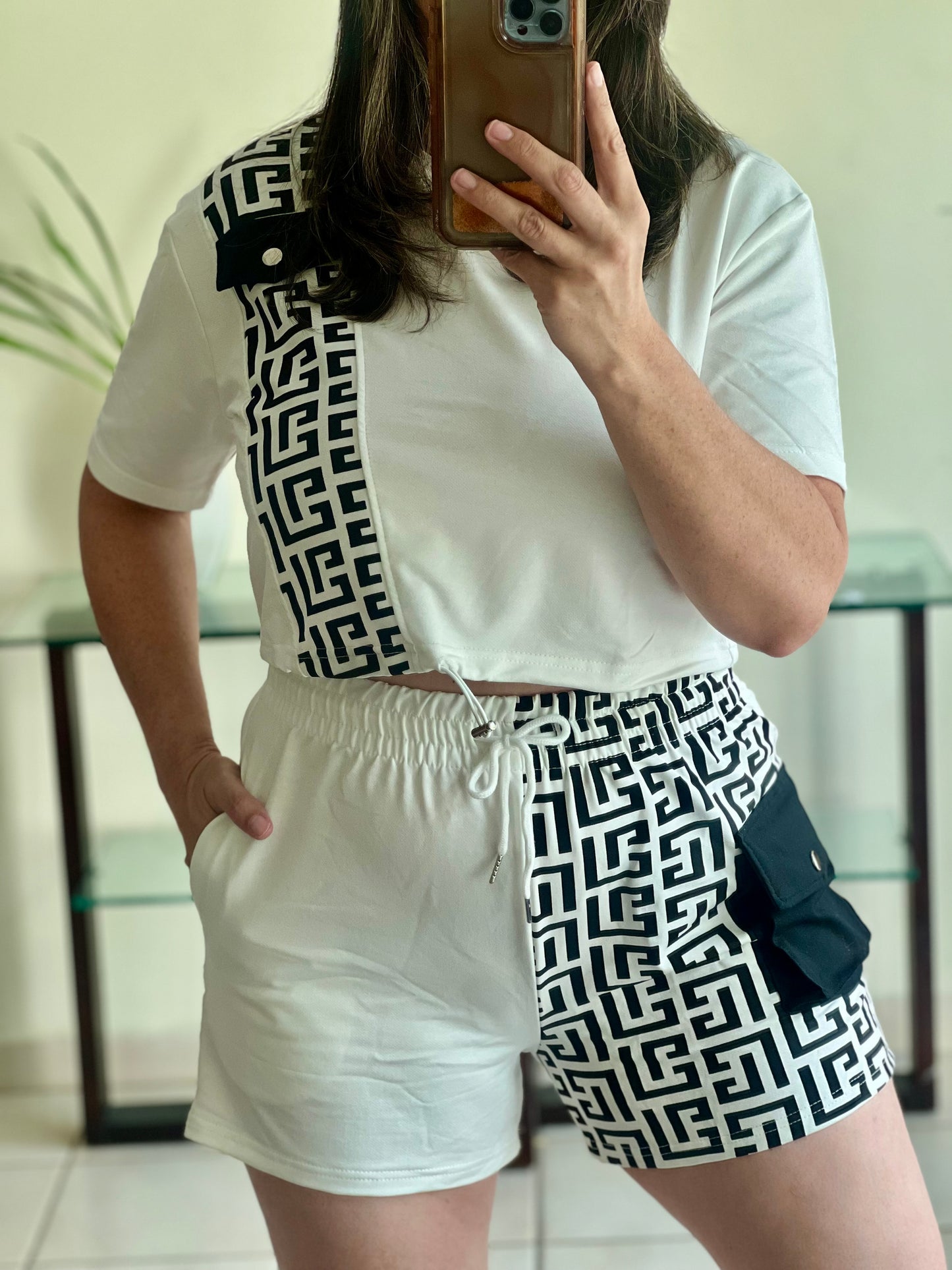 SET BLACK AND IVORY