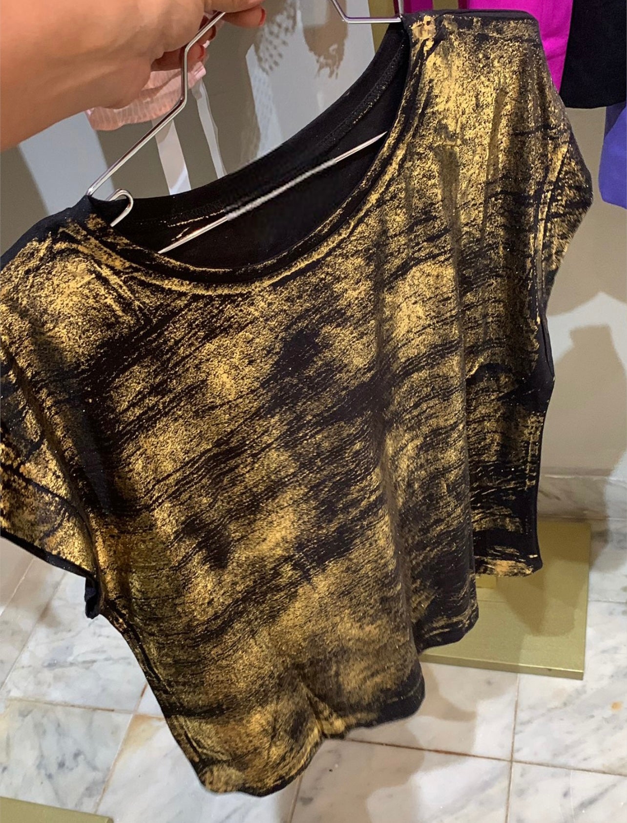 SALE - 🏷️ TOP BLACK & GOLD