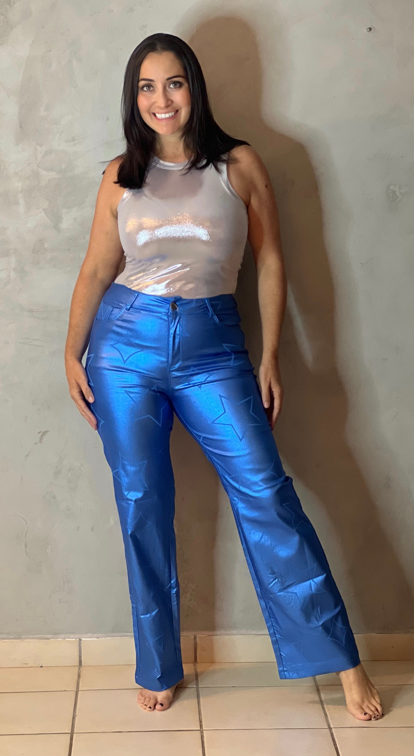 PANTALÓN AZUL METÁLICO ESTAMPADO DE ESTRELLAS