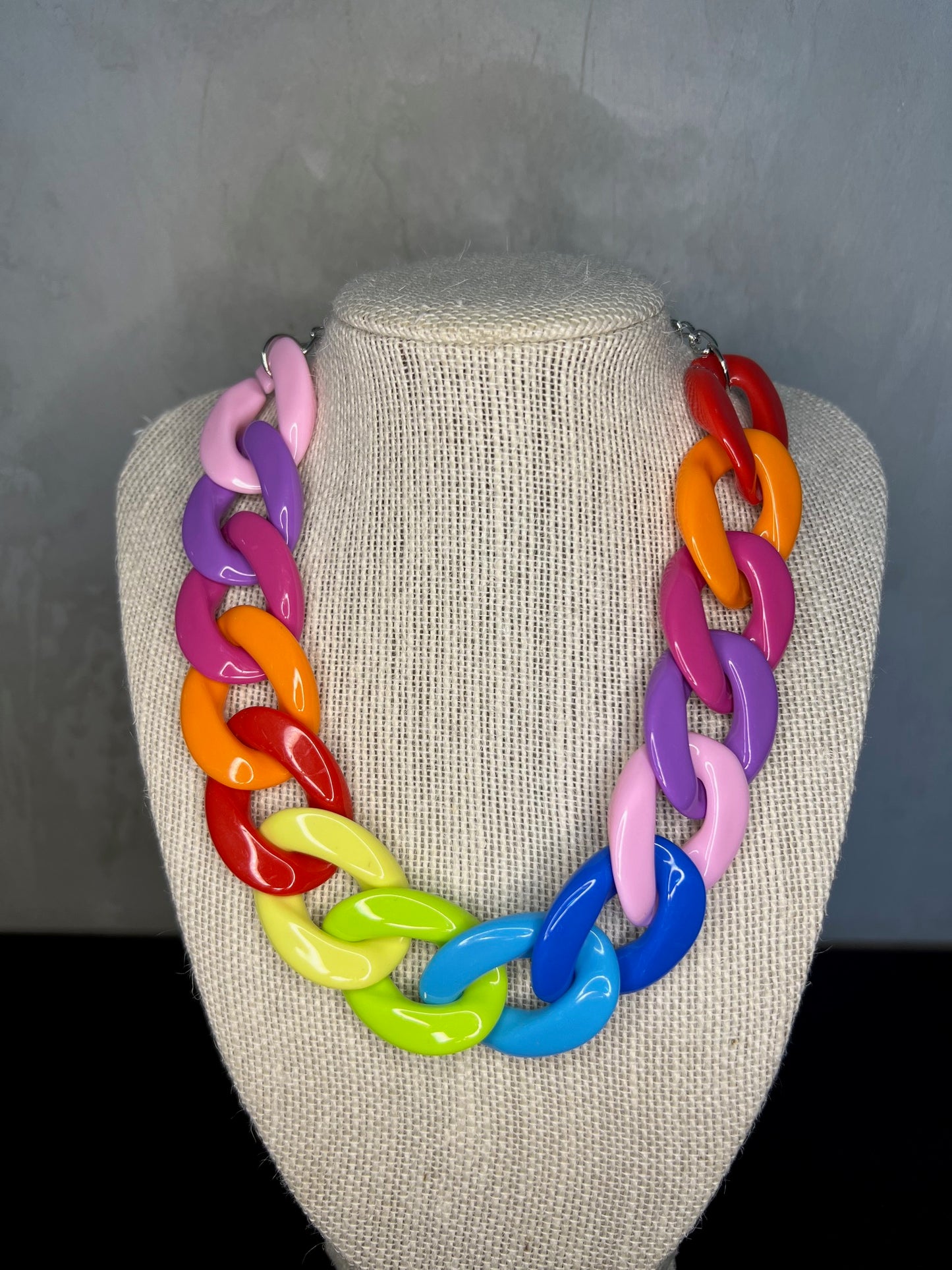 MULTI-COLOR CHAIN NECKLACE