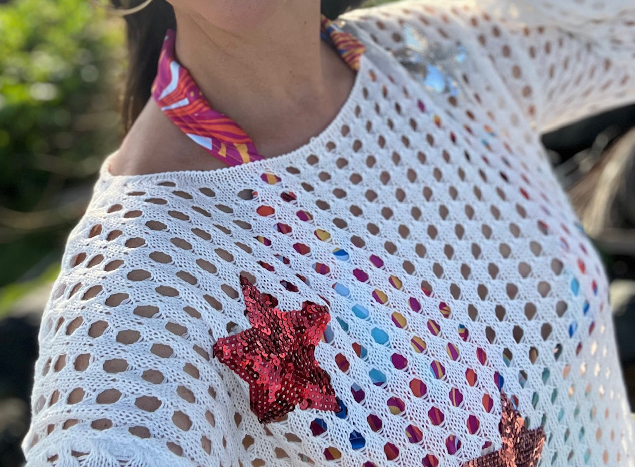 COVER UP BLANCO CON ESTRELLAS DE COLORES