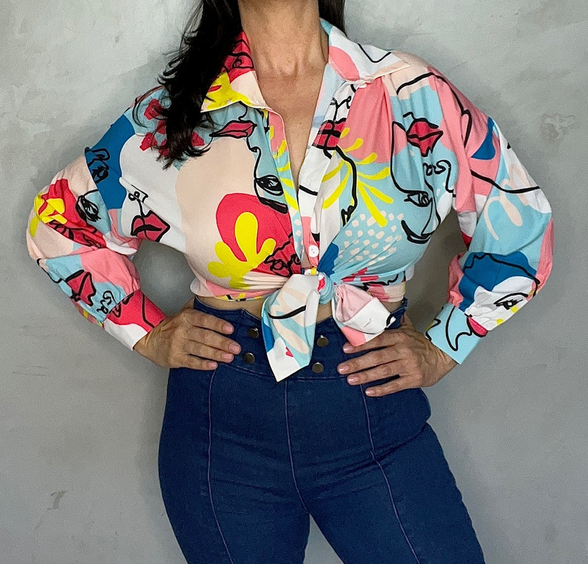 OVERSIZED FACES BLOUSE