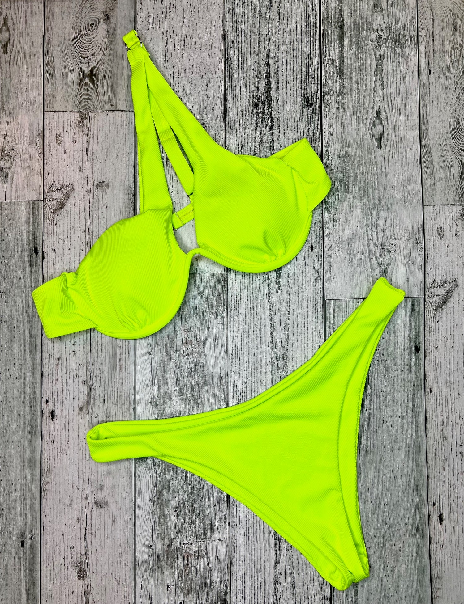 BEACHWEAR